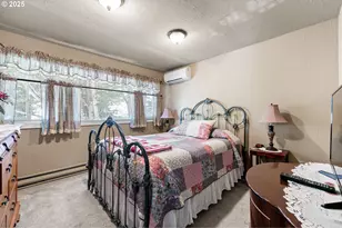 617 Juniper St, Junction City, OR 97448 - Photo 37