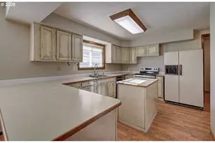 100 Inglewood Dr, Longview, WA 98632 - Photo 5