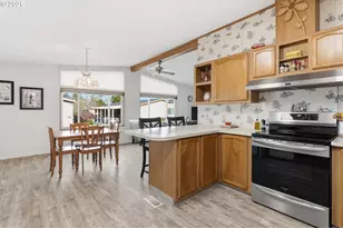 1800 Lakewood Ct, Eugene, OR 97402 - Photo 9