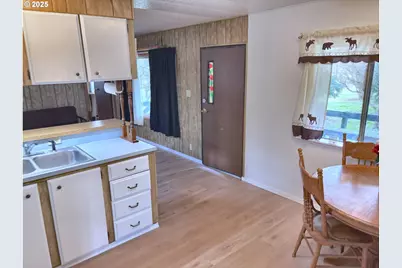 27645 Snyder Rd #30, Junction City, OR 97448 - Photo 17