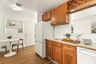 12747 NE Holladay St, Portland, OR 97230 - Photo 13