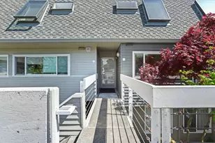 81 N Hayden Bay Dr, Portland, OR 97217 - Photo 7