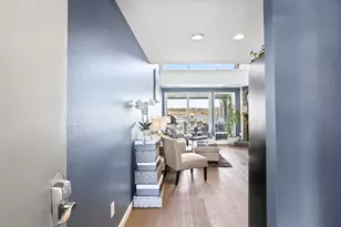 81 N Hayden Bay Dr, Portland, OR 97217 - Photo 17