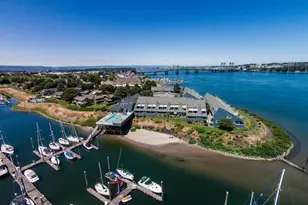 81 N Hayden Bay Dr, Portland, OR 97217 - Photo 37