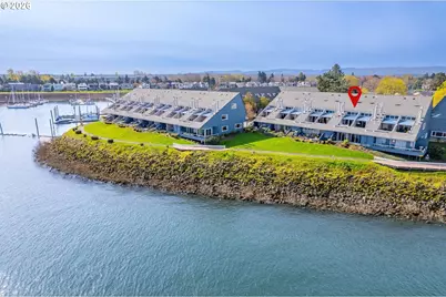 81 N Hayden Bay Dr, Portland, OR 97217 - Photo 3