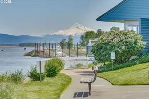 81 N Hayden Bay Dr, Portland, OR 97217 - Photo 43