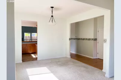 614 Burghardt Dr, Molalla, OR 97038 - Photo 3
