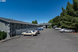 885 NE Sunset St, Roseburg, OR 97470 - Photo 39