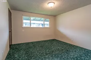 885 NE Sunset St, Roseburg, OR 97470 - Photo 29