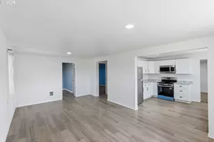 243 S Marple St, Coos Bay, OR 97420 - Photo 9
