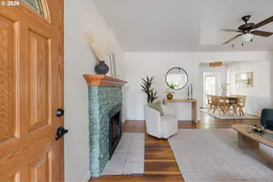 2136 SE 181st Ave, Portland, OR 97233 - Photo 3