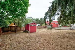 488 B St, Independence, OR 97351 - Photo 23