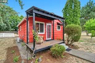 488 B St, Independence, OR 97351 - Photo 31