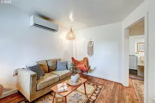 488 B St, Independence, OR 97351 - Photo 3