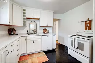 488 B St, Independence, OR 97351 - Photo 11