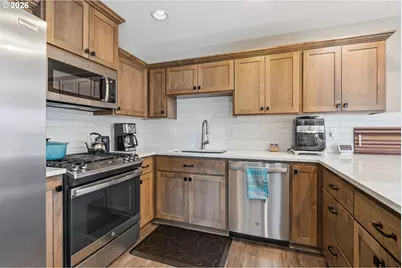 16994 University Ave, Sandy, OR 97055 - Photo 3