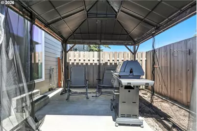 16994 University Ave, Sandy, OR 97055 - Photo 15