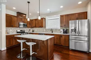 10829 SW Carinthia Cir, Wilsonville, OR 97070 - Photo 9