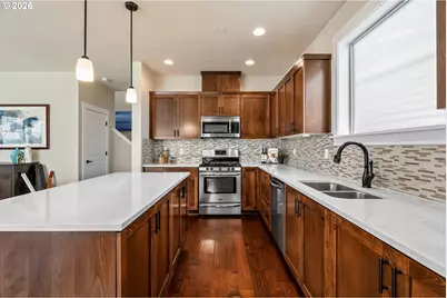 10829 SW Carinthia Cir, Wilsonville, OR 97070 - Photo 11