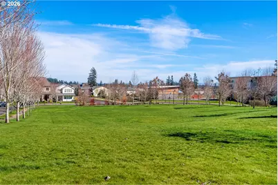 10829 SW Carinthia Cir, Wilsonville, OR 97070 - Photo 37