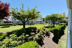 247 N Hayden Bay Dr, Portland, OR 97217 - Photo 21