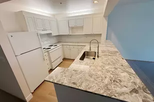 247 N Hayden Bay Dr, Portland, OR 97217 - Photo 11