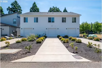 3751 Village Center Dr SE, Salem, OR 97302 - Photo 35