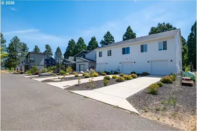 3751 Village Center Dr SE, Salem, OR 97302 - Photo 37
