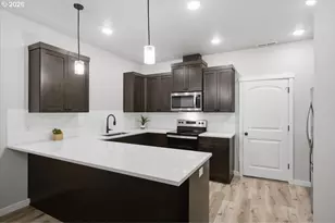3751 Village Center Dr SE, Salem, OR 97302 - Photo 15