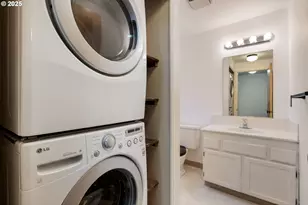 4880 SW Scholls Ferry Rd, Portland, OR 97225 - Photo 9