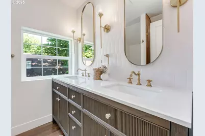 409 E McLoughlin Blvd, Vancouver, WA 98663 - Photo 29