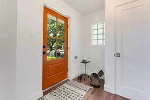 409 E McLoughlin Blvd, Vancouver, WA 98663 - Photo 3