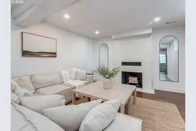 409 E McLoughlin Blvd, Vancouver, WA 98663 - Photo 37