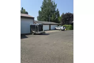 4922 SE 111th Ave, Portland, OR 97266 - Photo 3