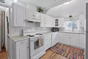 4810 SE 136th Ave, Portland, OR 97236 - Photo 9