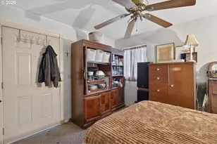 4810 SE 136th Ave, Portland, OR 97236 - Photo 17