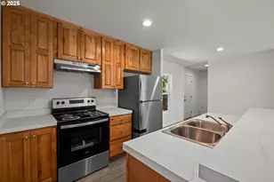 3054 Surfwood Dr, Salem, OR 97305 - Photo 7