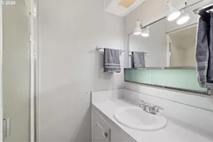 5422 Portland Rd NE, Salem, OR 97305 - Photo 17