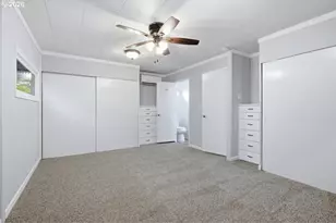 5422 Portland Rd NE, Salem, OR 97305 - Photo 15