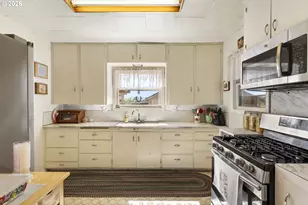 21601 SW McKee Rd, Amity, OR 97101 - Photo 9