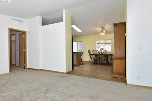 2742 NE 201st Ave, Fairview, OR 97024 - Photo 9