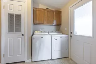 4293 Lemon St NE, Salem, OR 97305 - Photo 21