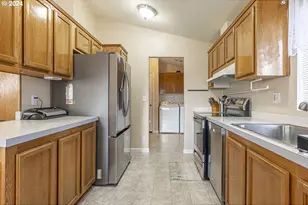 4293 Lemon St NE, Salem, OR 97305 - Photo 13