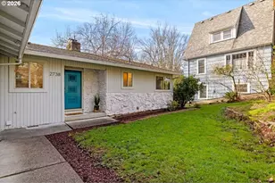 2738 SW Moss St, Portland, OR 97219 - Photo 3