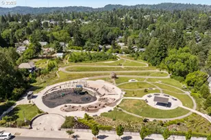 2738 SW Moss St, Portland, OR 97219 - Photo 41