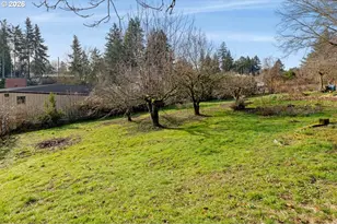 2738 SW Moss St, Portland, OR 97219 - Photo 37