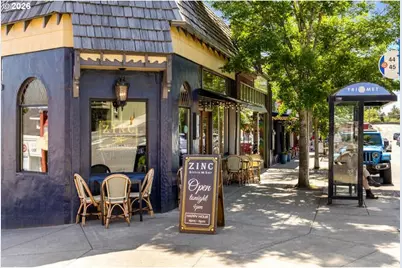 2738 SW Moss St, Portland, OR 97219 - Photo 45