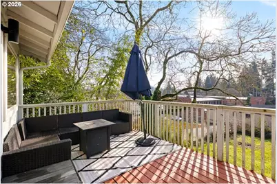 2738 SW Moss St, Portland, OR 97219 - Photo 27