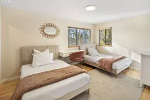 2738 SW Moss St, Portland, OR 97219 - Photo 15