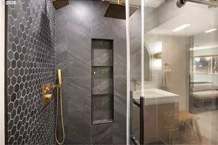 2738 SW Moss St, Portland, OR 97219 - Photo 25